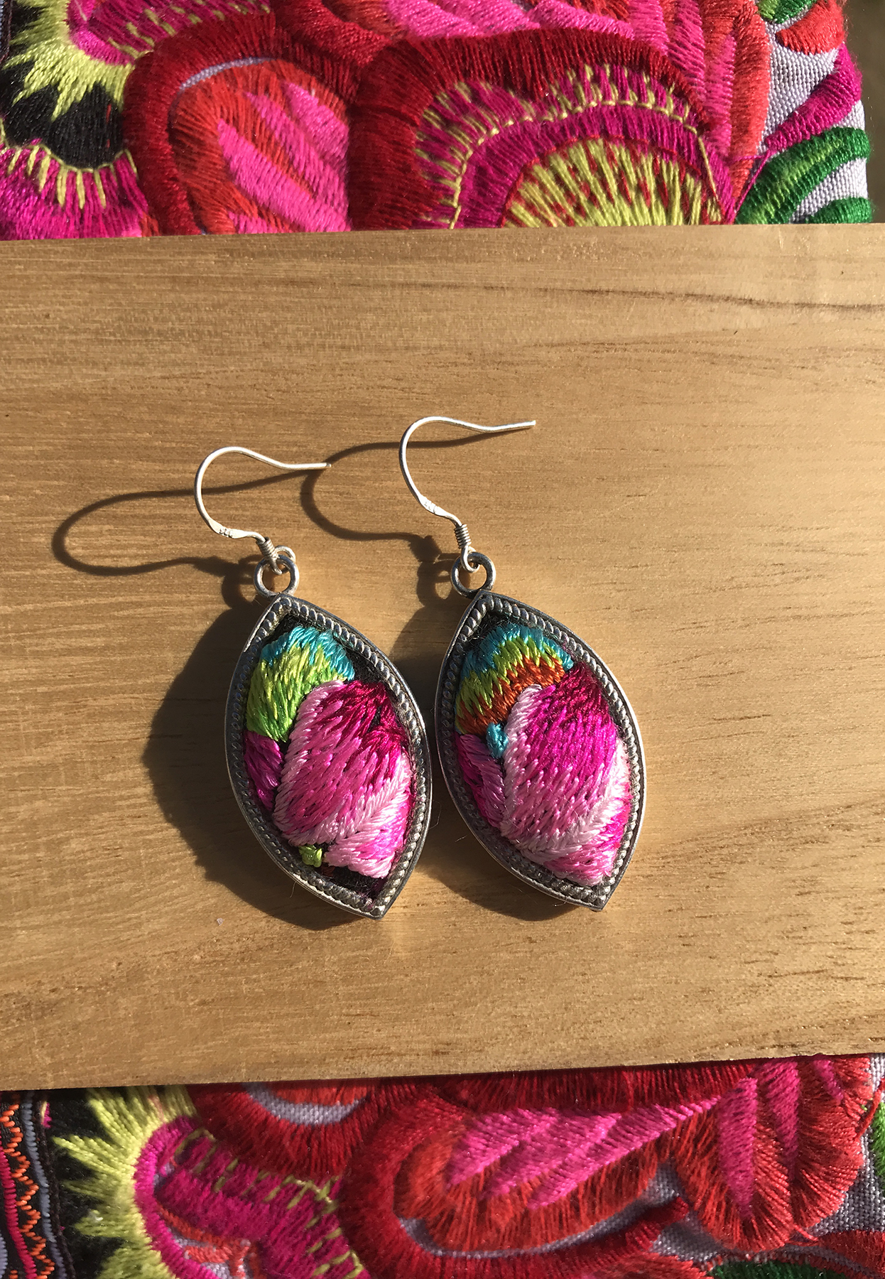 47+ Flowers Earrings Brooch Or Ring Embroidery